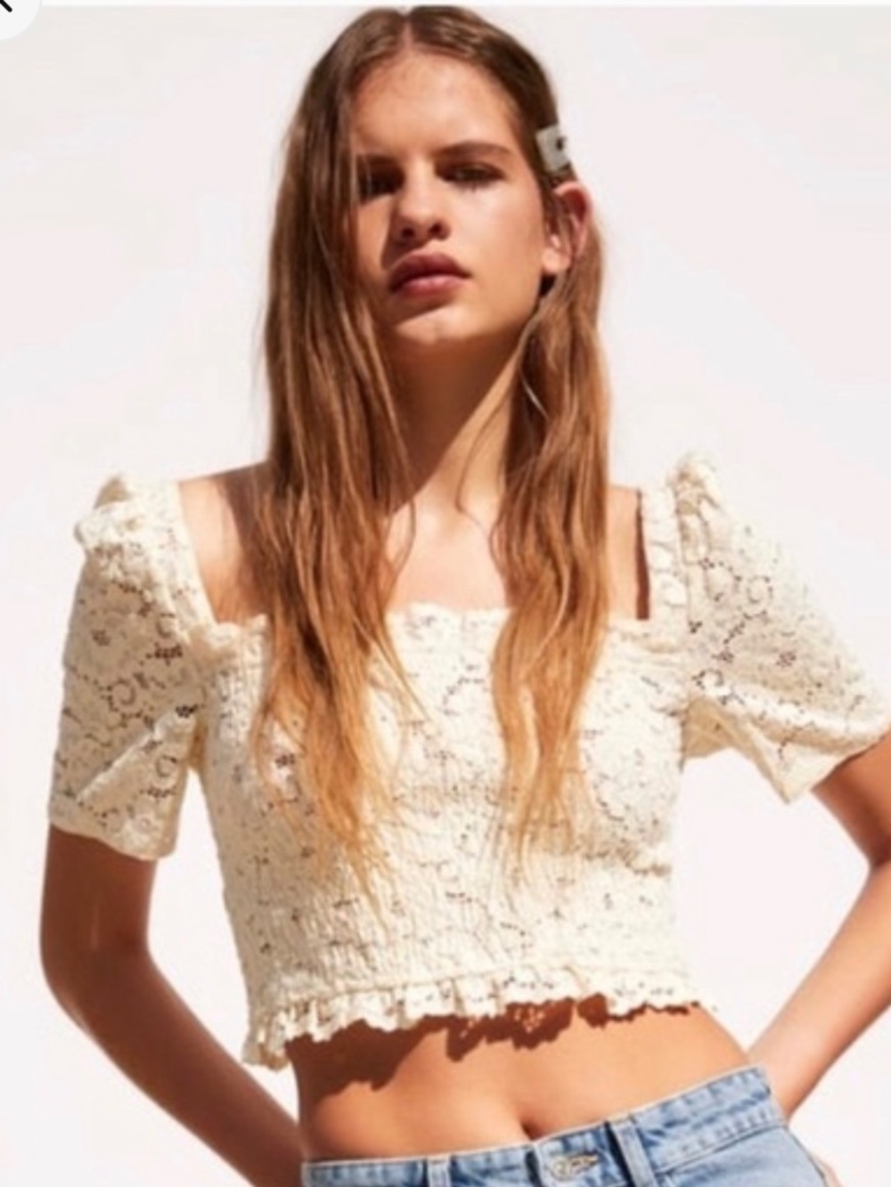 Zara cream-colored floral lace crop top featuring a square neckline Size XS - Picture 2 of 7